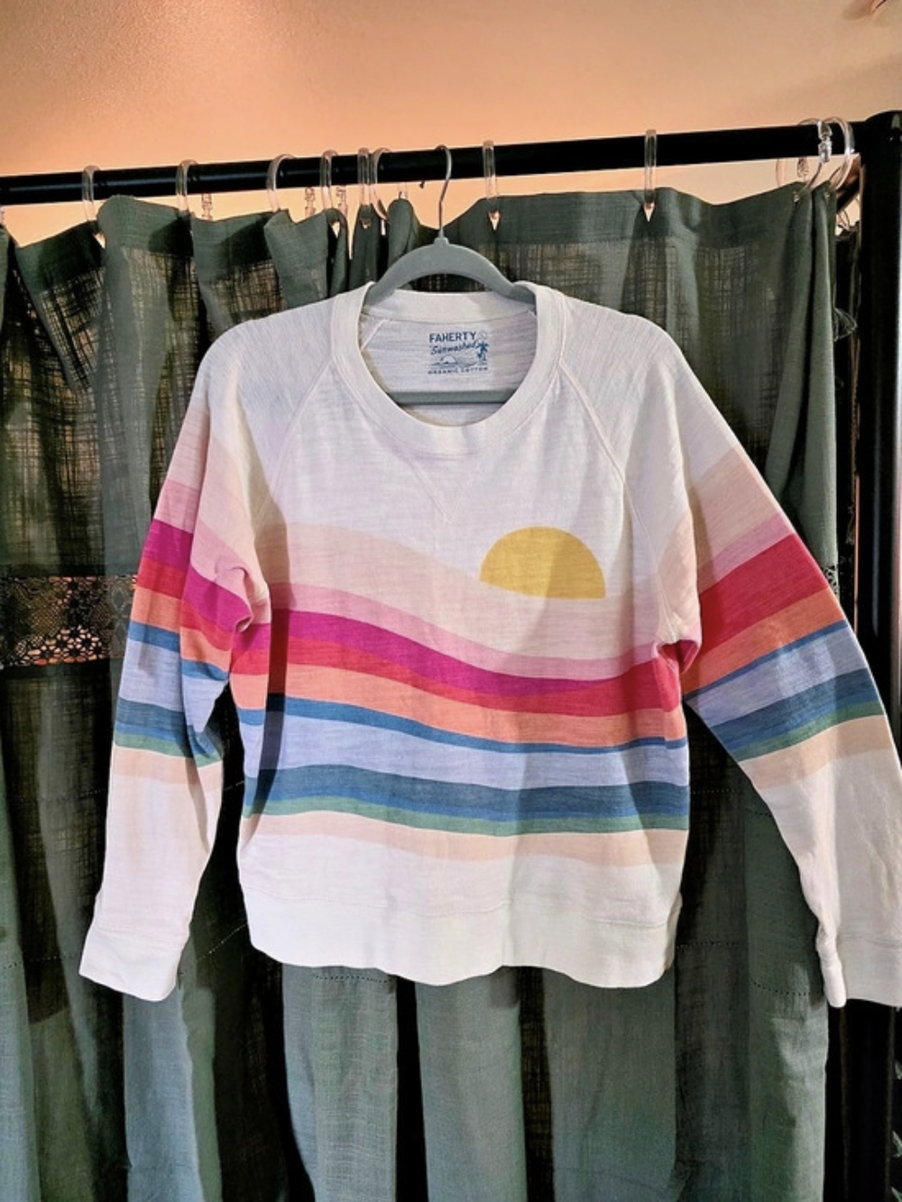 Faherty Sunwashed Organic Crewneck - Soleil Waves Sweatshirt